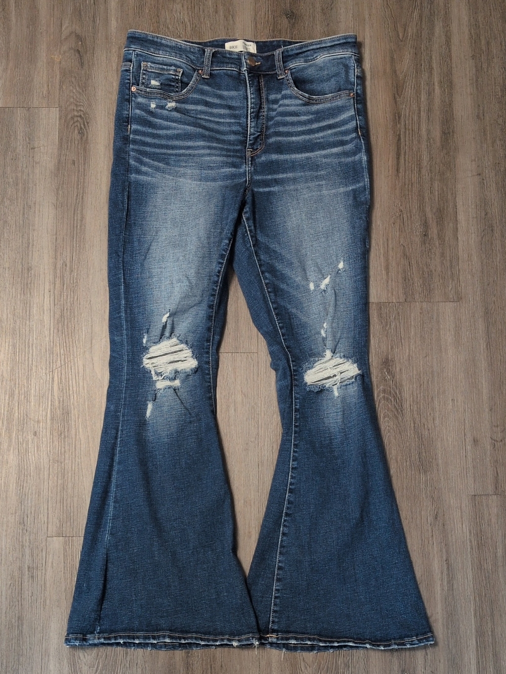 Buckle BKE Parker Super Flare High Rise Jeans Sz 32 Universal Fit Bell Bottoms